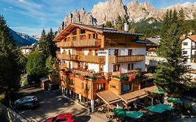 Hotel Ciasa Lorenzi